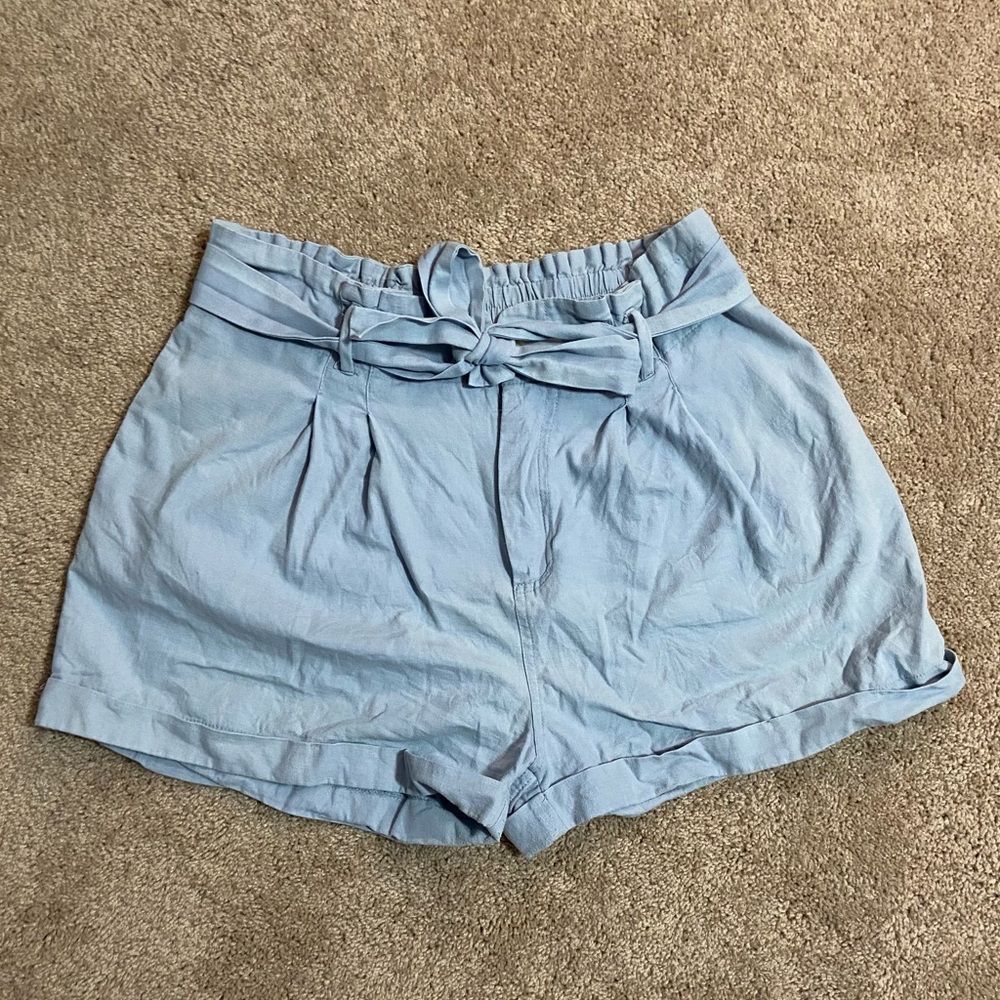Tie shorts